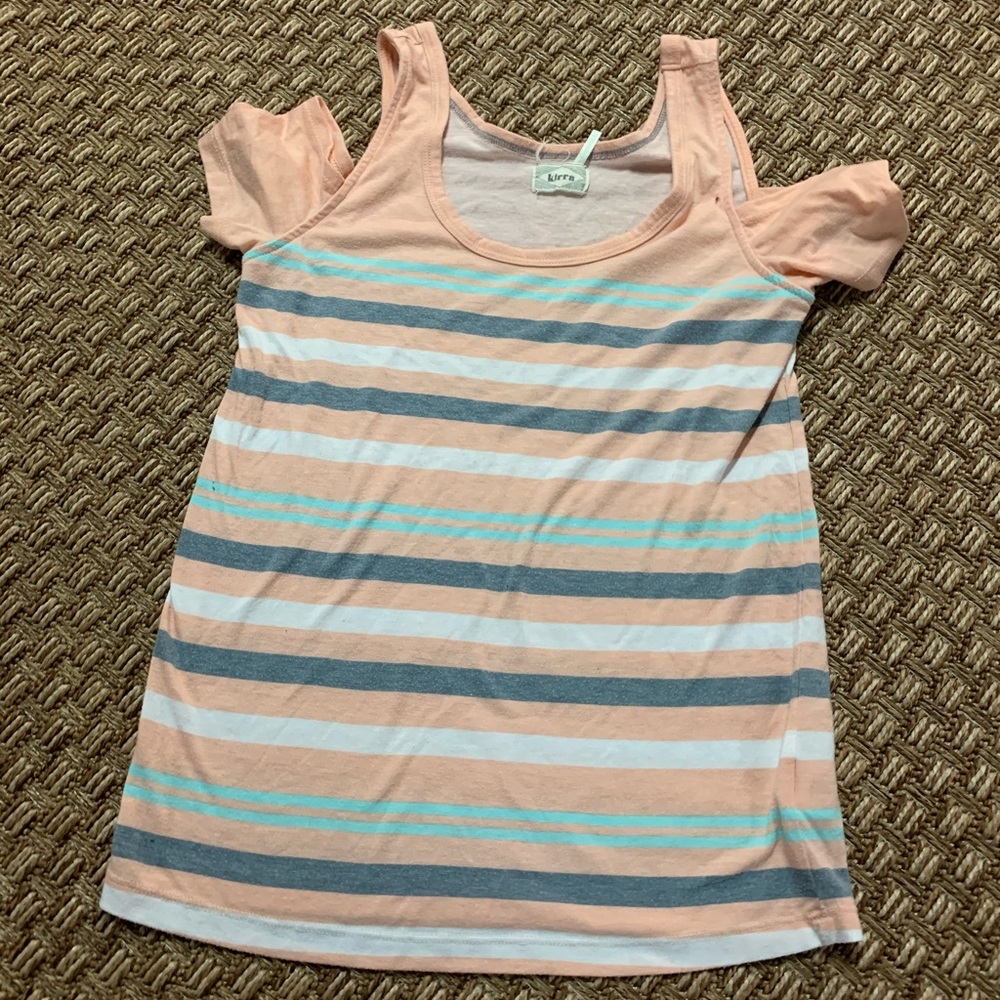 off the shoulder spring/summer shirt